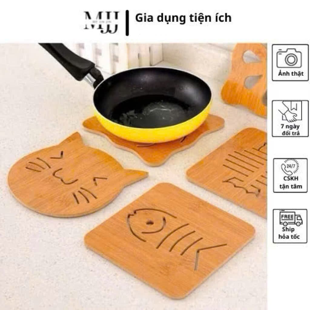 Đế lót xoong nồi, chén bát cách nhiệt bằng gỗ có chân cao su chống trơn trượt.