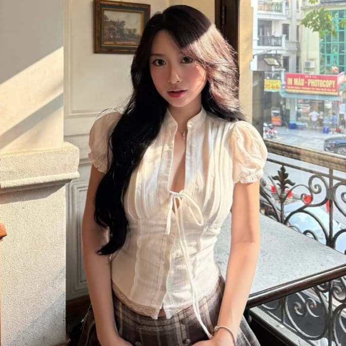 Áo Kiểu Nữ Tay Phồng Xinh Xắn Cổ Tàu Phối Vạt Ren Thắt Dây Nơ Mùa Hè Kimee - KA832